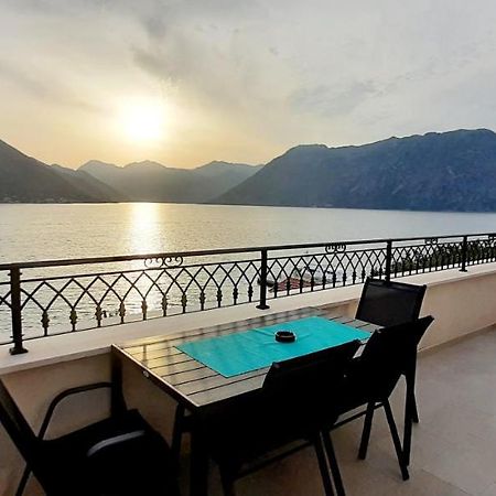 Apartments Boka Blue Dobrota Kotor Eksteriør bilde