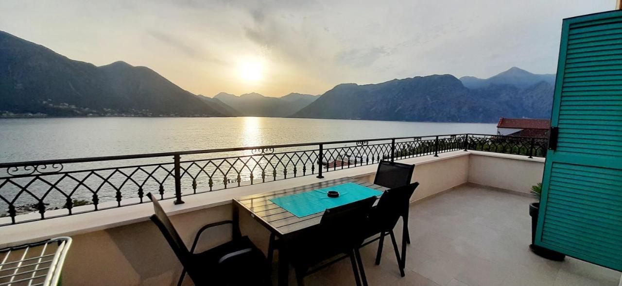 Apartments Boka Blue Dobrota Kotor Eksteriør bilde