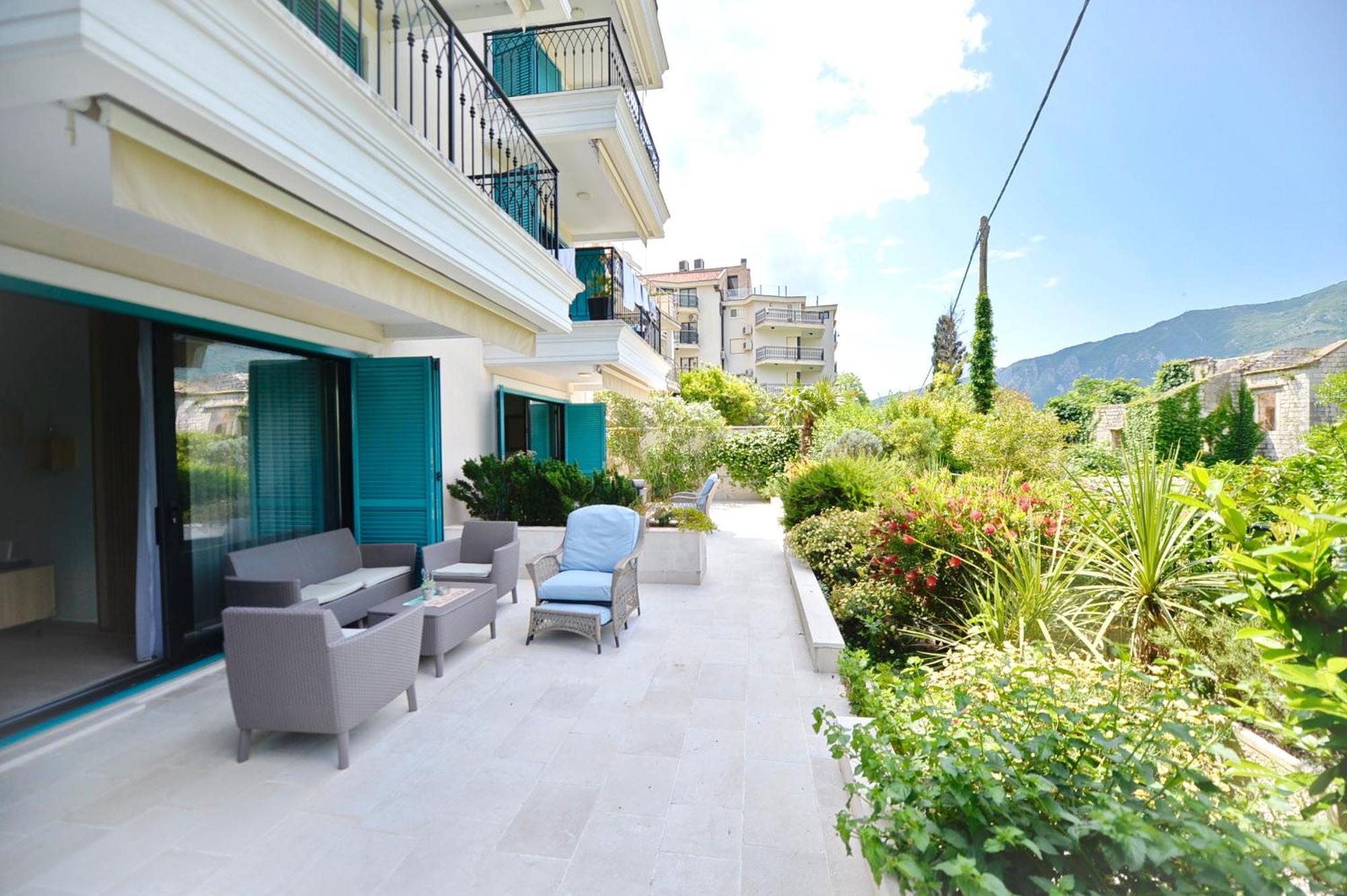 Apartments Boka Blue Dobrota Kotor Eksteriør bilde