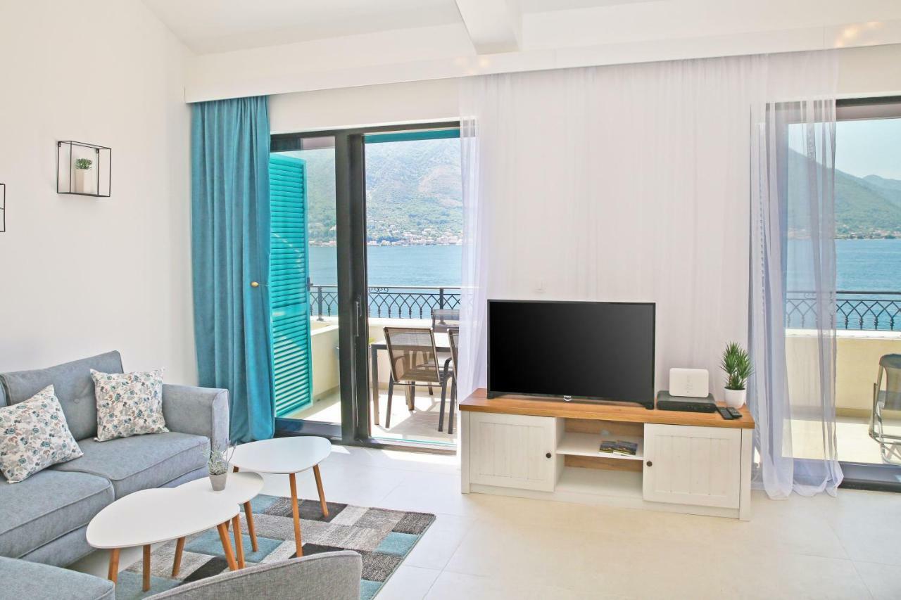 Apartments Boka Blue Dobrota Kotor Eksteriør bilde
