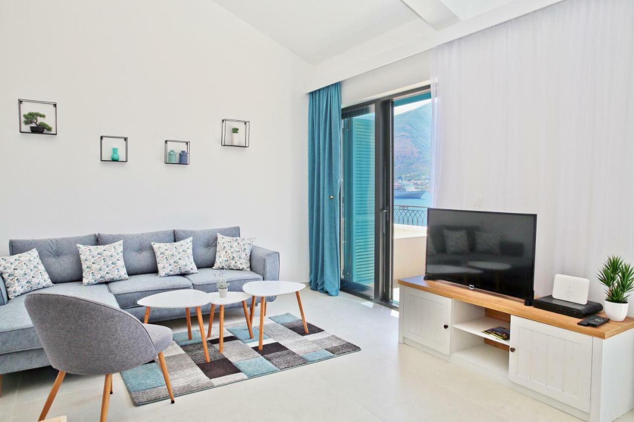 Apartments Boka Blue Dobrota Kotor Eksteriør bilde